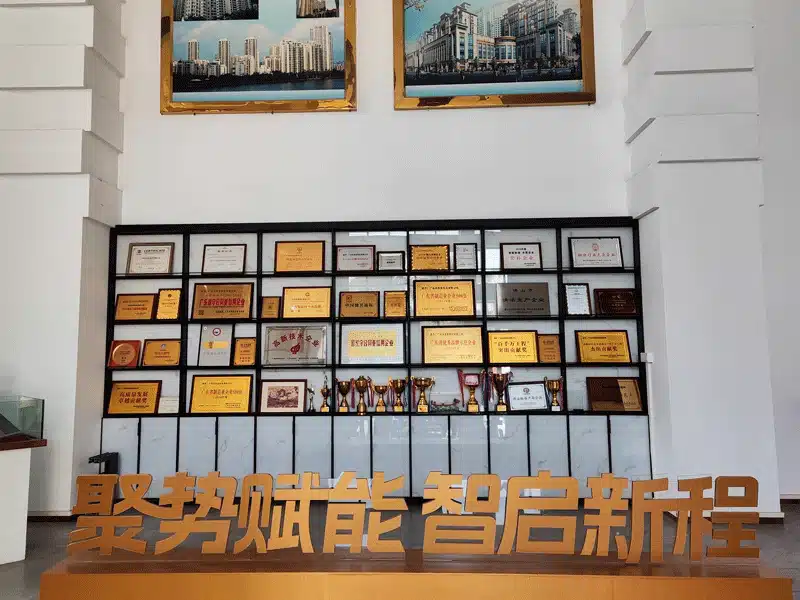 Showroom-Honor and Certifications