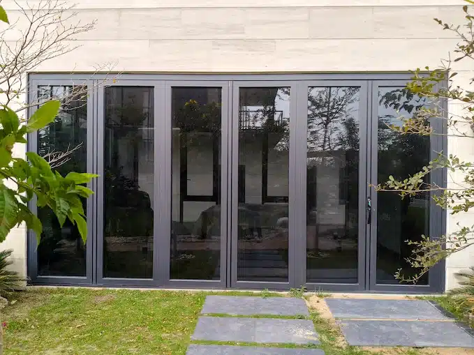 Aluminum Folding Door for 49V Project