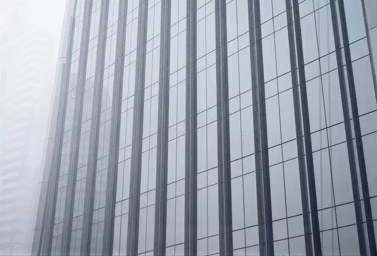 مقاومة الرياح للواجهات الزجاجية