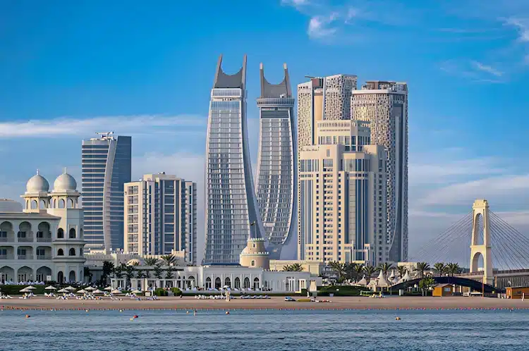 Sand-Resilient Façade Engineering