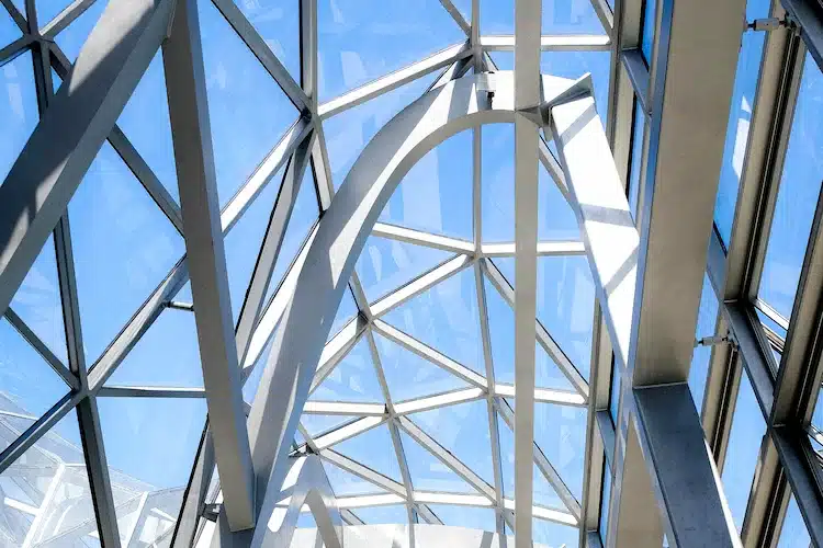 توافق حركة الواجهات الستارية