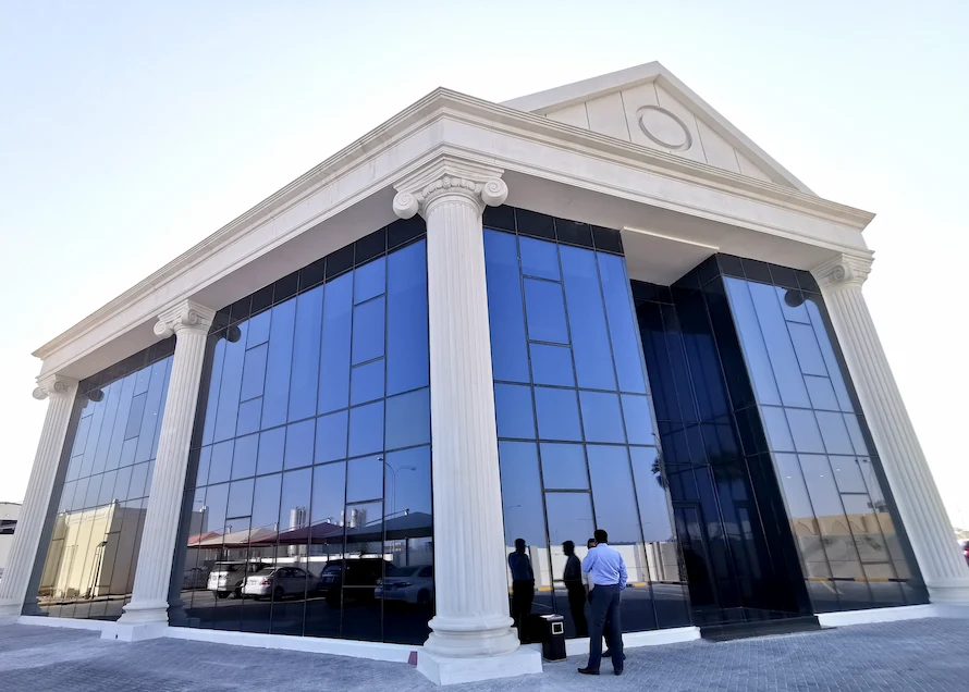 أداء الزجاج العازل